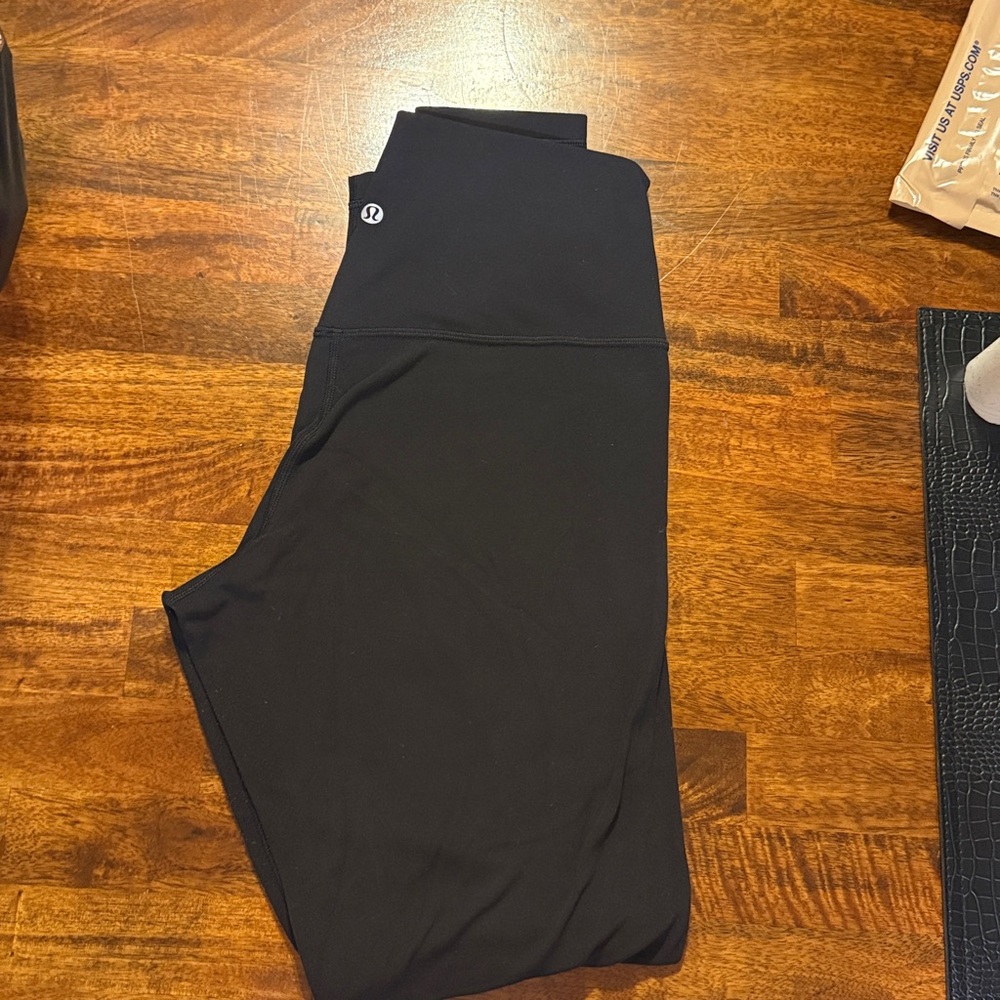Lululemon align High-Waisted 28” leggings - black/size 10 - Picture 6 of 8
